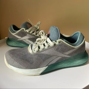 Reebok Women's CROSSFIT Grace Tr Cross
Trainer size 8 sneakers